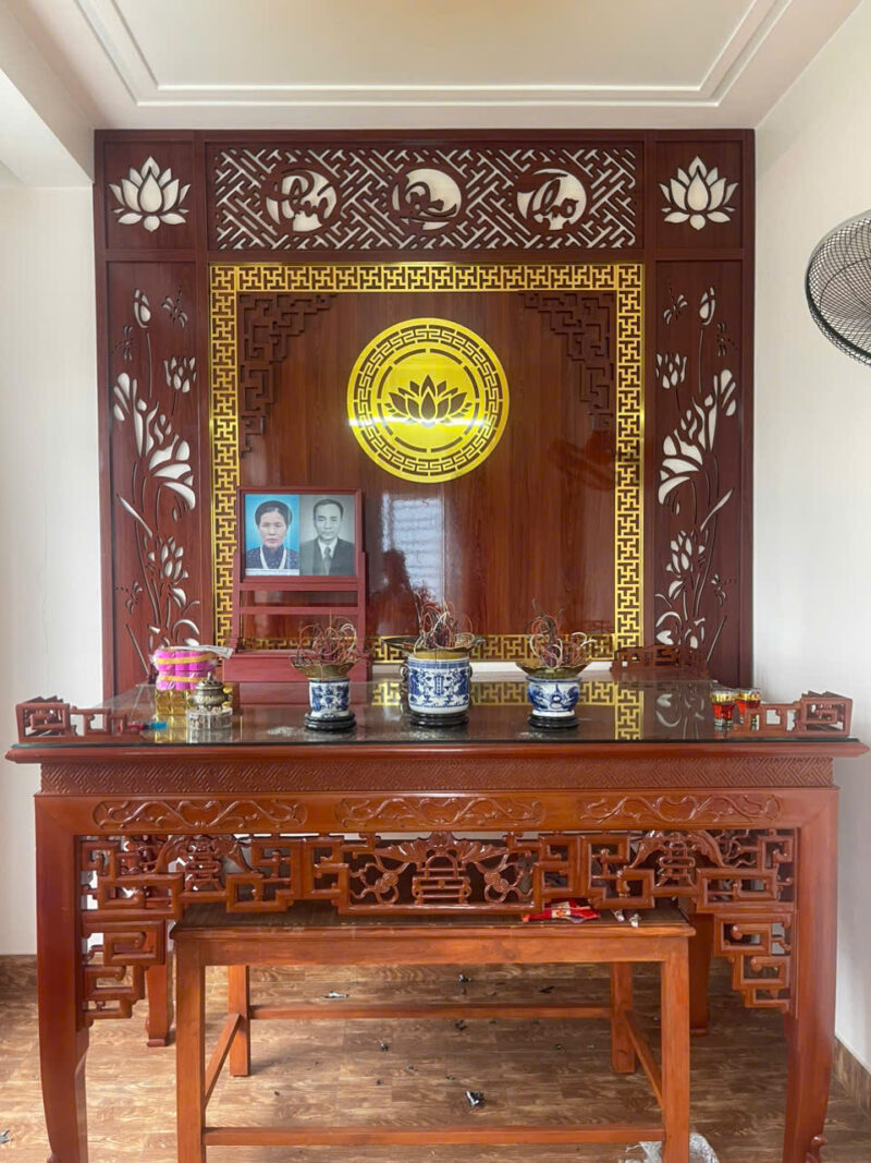 Vách cnc bàn thờ