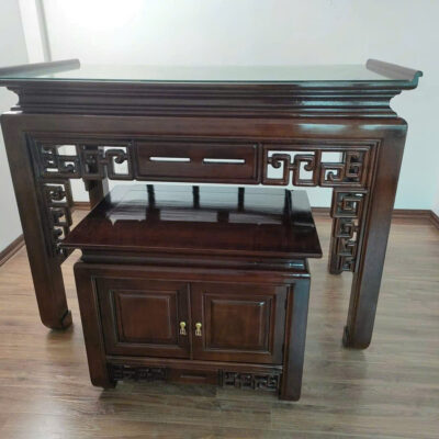 Bàn thờ gỗ