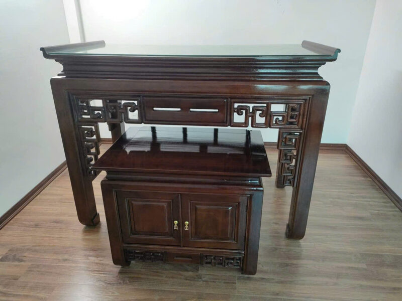 Bàn thờ gỗ